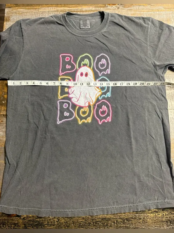 Comfort Colors Pepper Tee with Neon Ghost Graphic - Image 5