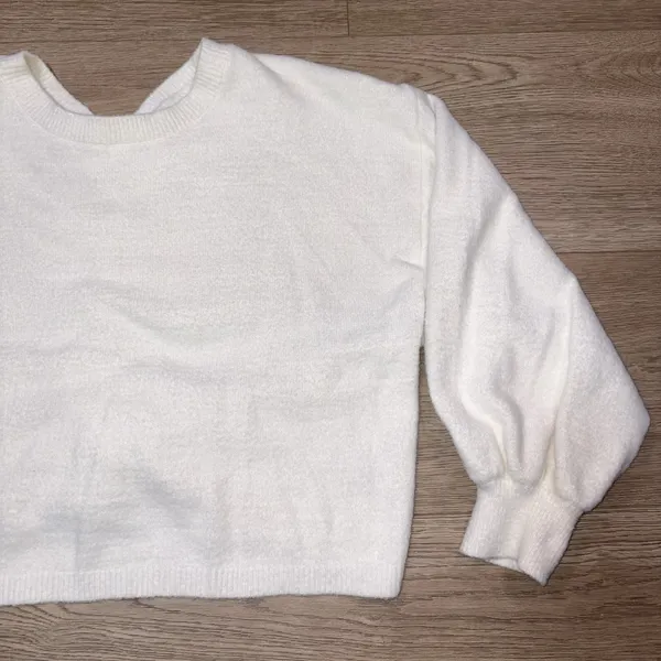 Le Lis Women's White Sweater With Ties Large - Image 13