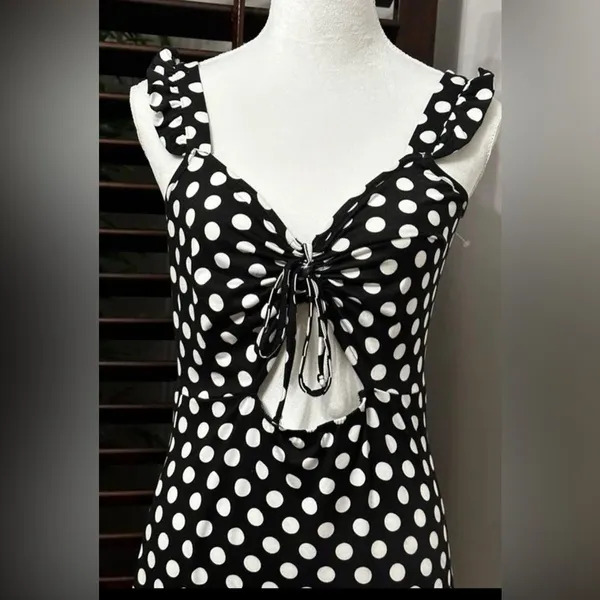 NWOT VERO MODA Polka Dot Tie Dress, Large - Image 3