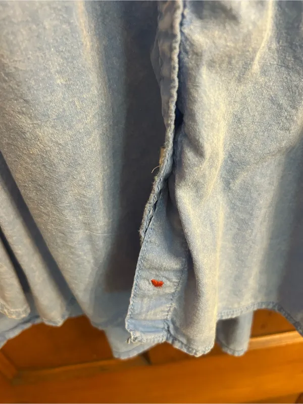 American Eagle Button Down Shirt with Cute Heart Details, Excellent Condition - Image 5