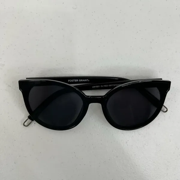 Foster Grant Fashion Black Sunglasses UVA UVB Protection Scratch Resistant - Image 5