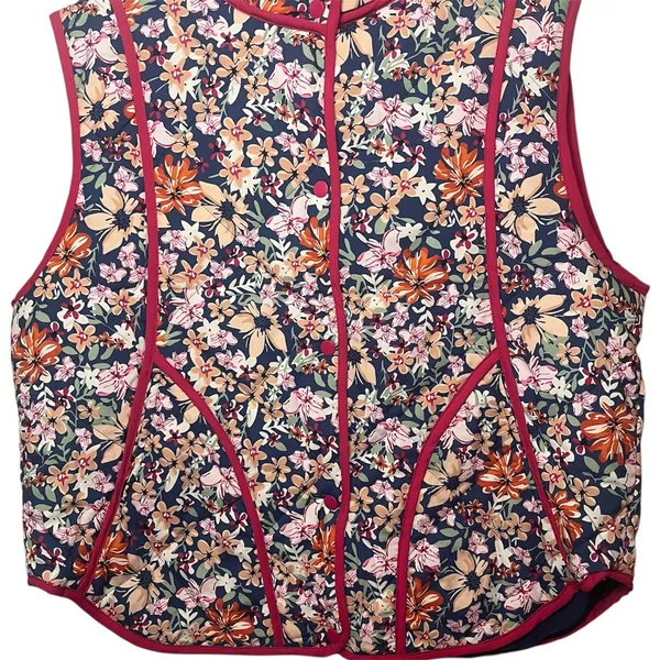 NWT Dokotoo Floral Quilted Puffer Vest Navy Burgundy Trim Snap Front‎ Sz XL - Image 6
