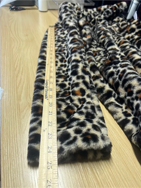 Altar’d State Leopard Print Faux Fur Coat Size Small Mob Wife - Image 15