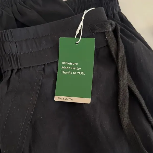 HALARA  Black Cargo Pants NWT - Image 5