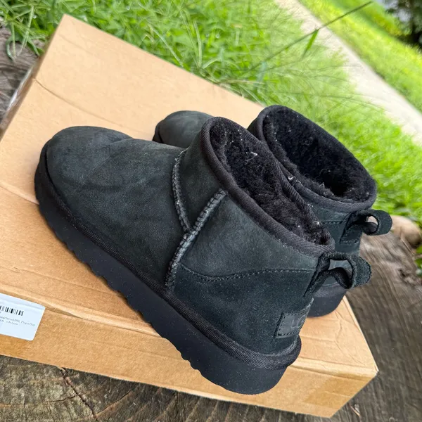 UGG Classic Ultra Mini suede women Boots size 9 - Image 4