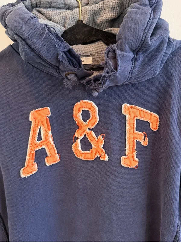 Abercrombie & Fitch Y2K Vintage Distressed Muscle Fit Hoodie Size Large - Image 3