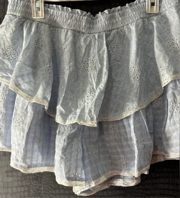 American Eagle Ruffle Printed Mini Skirt With Elastic Waistband - Image 3