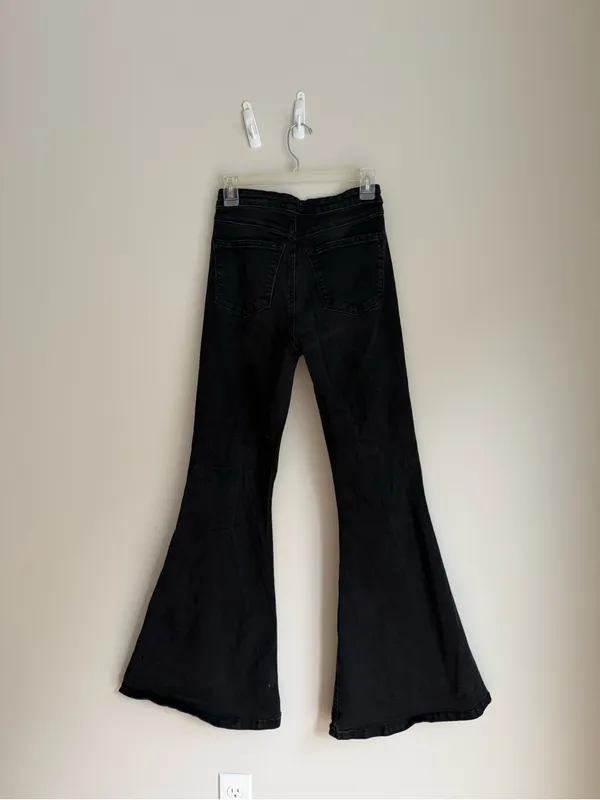 Forever 21 Black Flare Wide-Leg Jeans - Image 3
