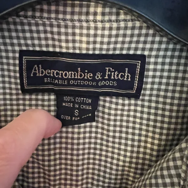 Abercrombie & Fitch women’s green plain buttoned down shirt - Image 5