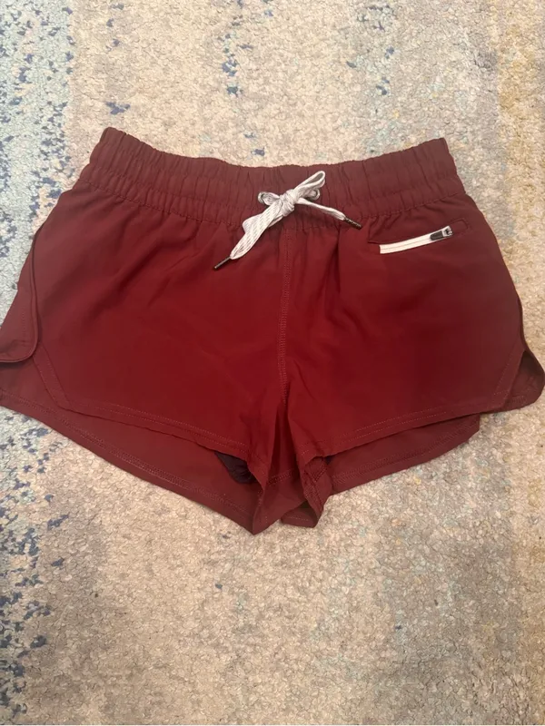 Vuori Clementine 2.0 Performance Shorts - Size XS - NWOT Crimson Red - Image 2