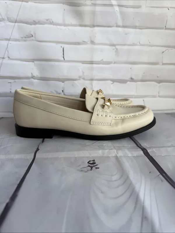 ALDO Laurea Cream Leather Loafers with Gold Chain Accent - NWOB - Image 3