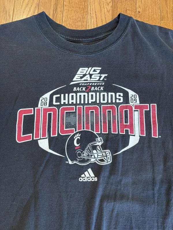 Adidas Cincinnati Bearcats Football Y2K 08-09 Back to Back Big East Champs Black T-Shirt - Image 2