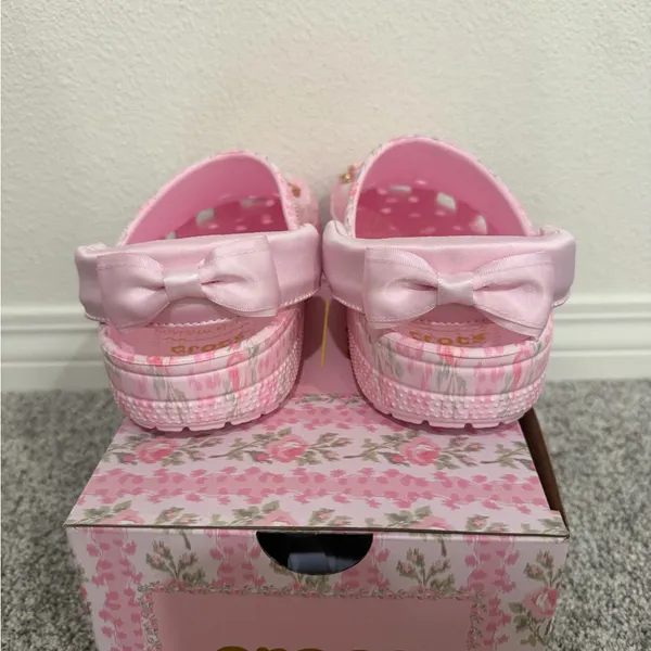 Crocs X LoveShackFancy- Women's Size 9 - Image 4