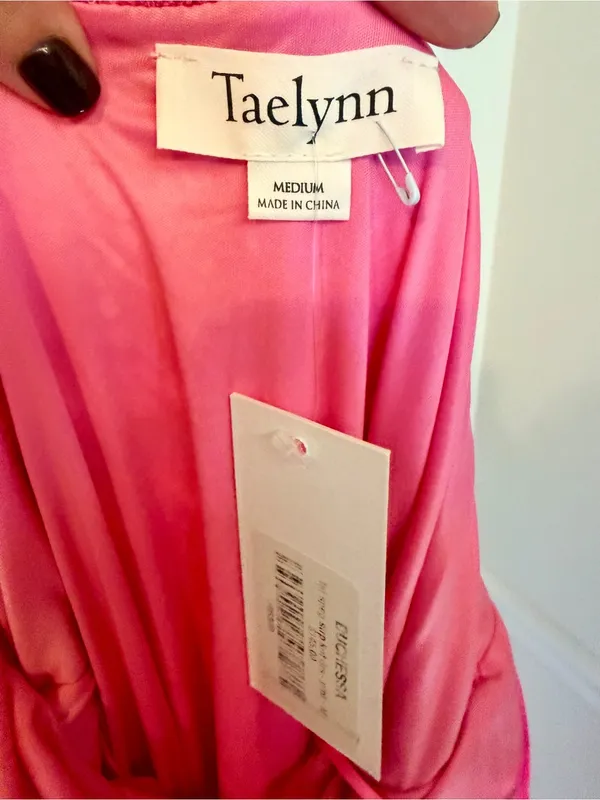 Taelynn Duchessa Pink Knit Maxi Dress Medium Lace Crochet Adjustable Straps NWT - Image 16