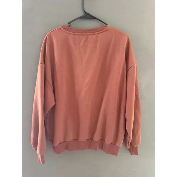 Christmas Graphic Sweatshirt Rust Gingerbread Gnome Holiday Pullover Womens L - Image 3