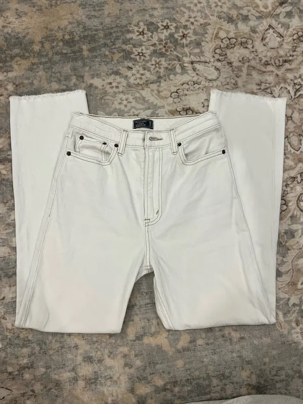 Abercrombie High-Rise Jeans Straight - Image 2