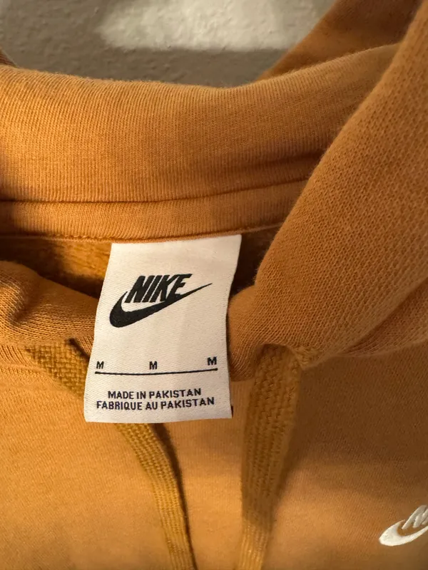 Mustard Nike hoodie - Image 2