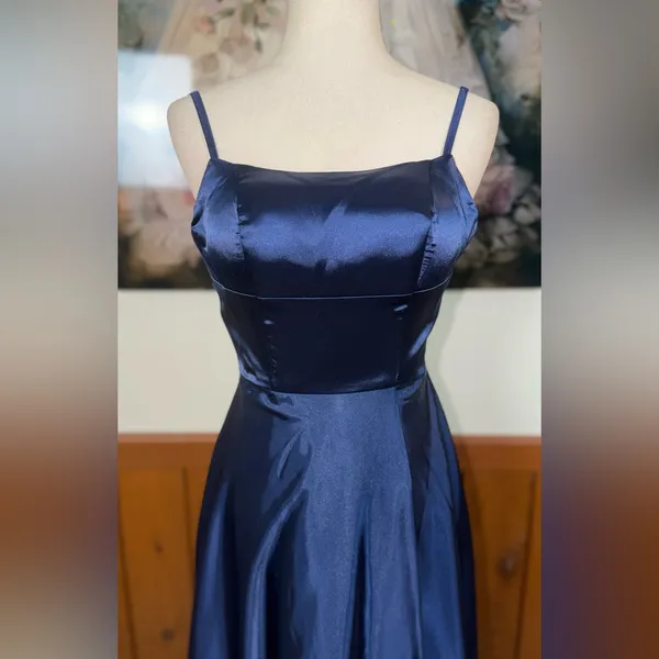 Gorgeous New Lecureler Navy Blue Satin Prom Gown - Image 4