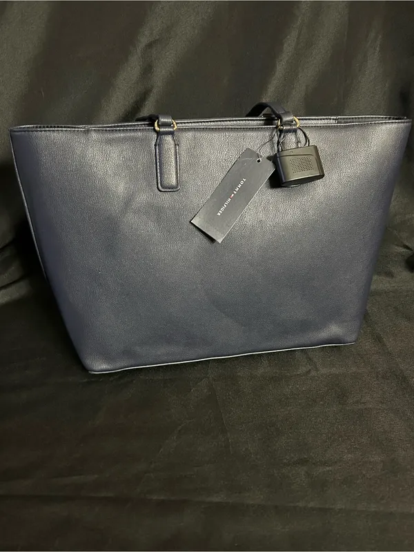 Tommy Hilfiger Dark Blue Embossed Logo Tote Handbag Purse NWT - Image 7