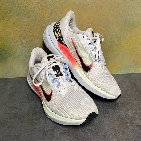 Nike Air Winflo 9 Women’s Running Shoes White Size 8.5 - Image 13