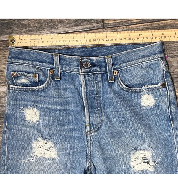 Levis Ankle Skinny‎ Relaxed Distressed Light Wash Jeans Size 26 Button Fly Y2K - Image 6