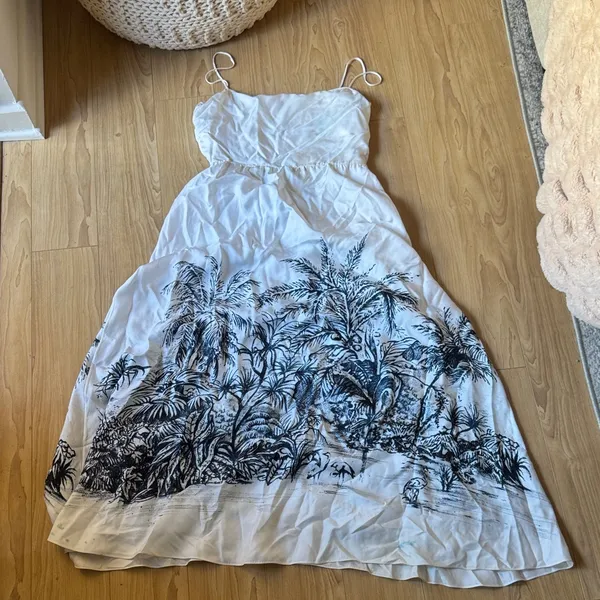 Christian Dior White and Black Tropical Print Dress - Image 3