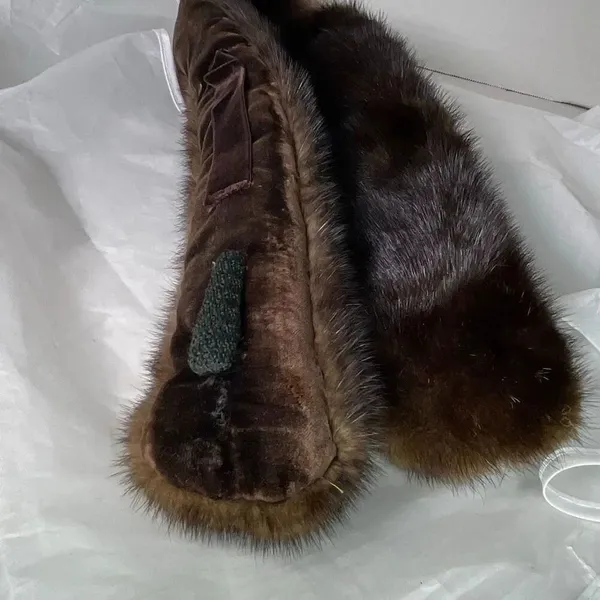 Vintage dark brown mink collar with clasp Clip holders. - Image 4