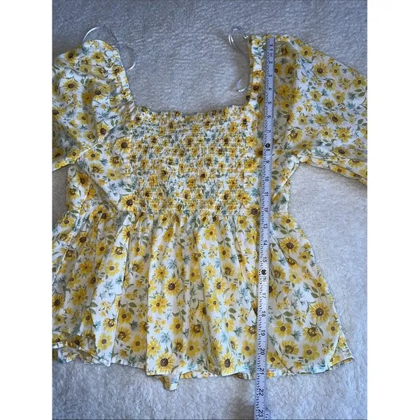 Old Navy Floral Peplum Blouse M Yellow Ditsy Cottagecore Puff Sleeve - Image 10