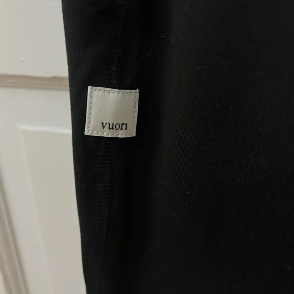 Vuori Lux Performance Jumpsuit Women XXL Black Sleeveless Jogger Activewear - Image 6