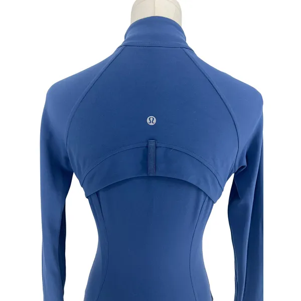 Lululemon Nulu Cropped Define Jacket‎ Soft Denim Blue Size 4 - Image 8