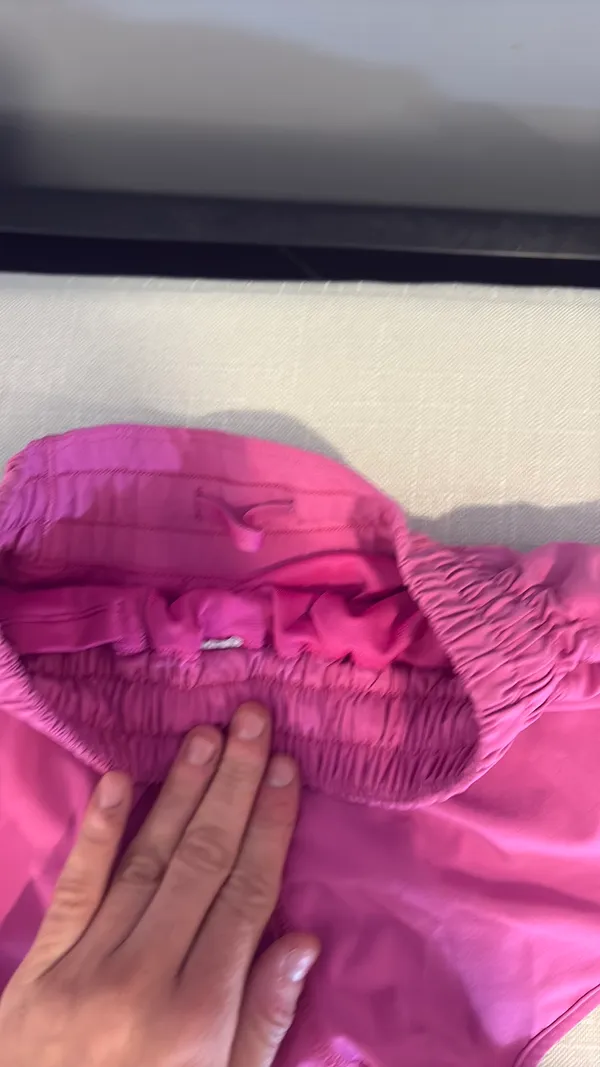 Lulu hotty hots pink size 0 2.5 inches - Image 3