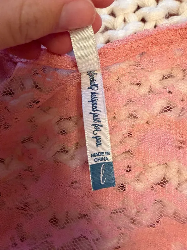 Wallflower Pink Lace Tank Top Crochet Neckline Size L - Image 4