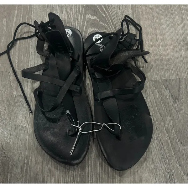 Free People Vacation Day Black Leather Wrap Boho Sandals Size 8.5 - Image 3