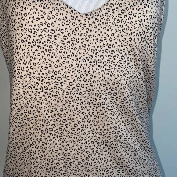 5/$30 🎈 Gaze large leopard print tank top‎ Tan - Image 2