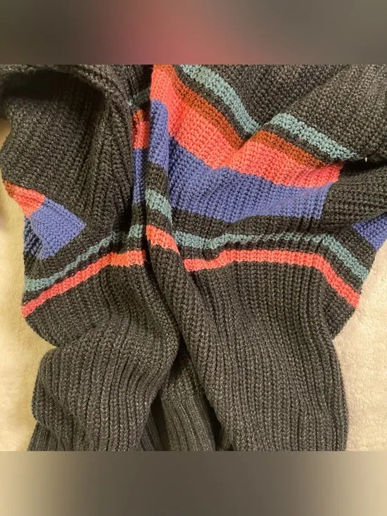 American Eagle Cropped Black Knitted Sweater Colored Stripes size S - Image 3