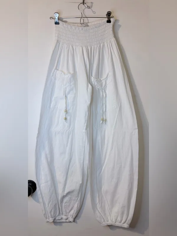 Blanco by Nature White Harem Balloon Pants L Smocked Boho Peru - Image 5