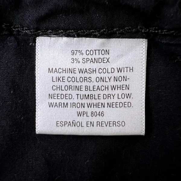 JM Collection Black Cargo Capri Pants - Image 6