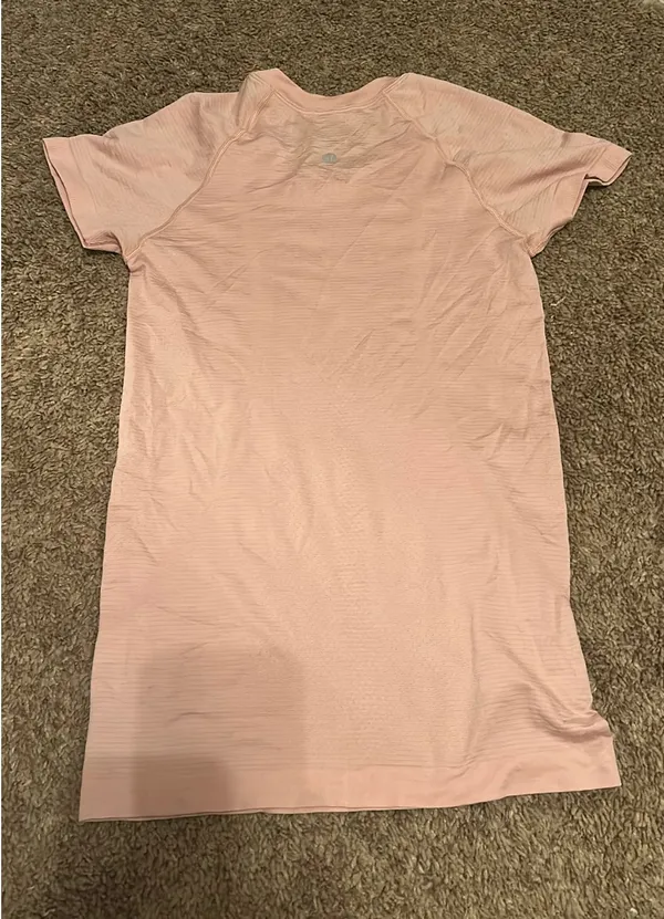 Lululemon Swiftly Tech Short Sleeve 2.0 - Image 3