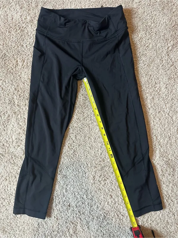 Lululemon Black Athletic Crop Leggings - Image 2