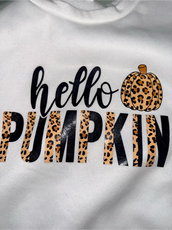 SHEIN White Crewneck Sweatshirt with Leopard Pumpkin Graphic - Image 2