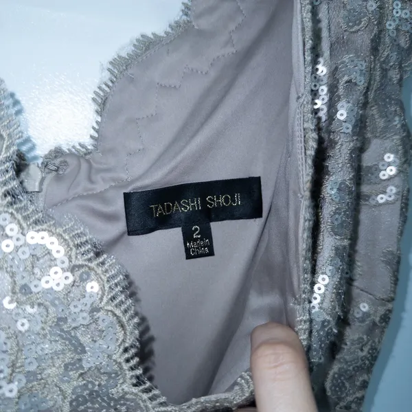 Tadashi Shoji Smoked Pearl Gray Paillette Sequin Lace Sheath Dress Size 2 - Image 4