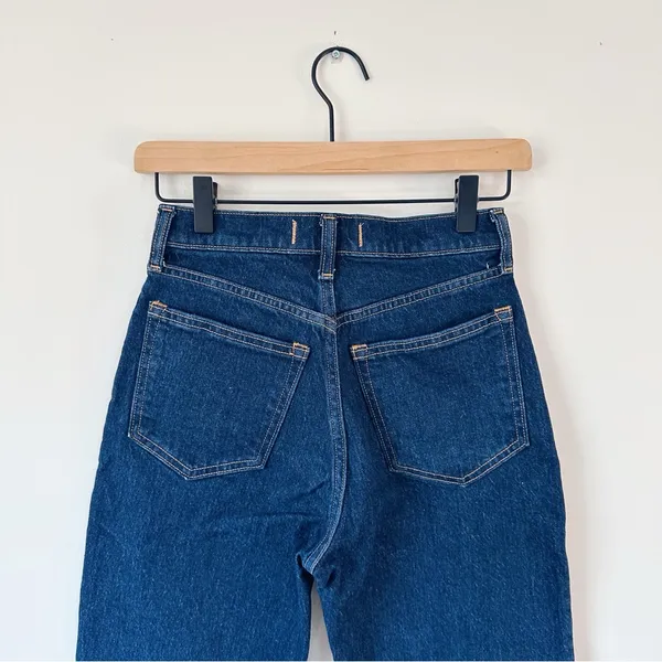 Abercrombie & Fitch Women’s The 90’s Relaxed Jean High Rise - Image 5