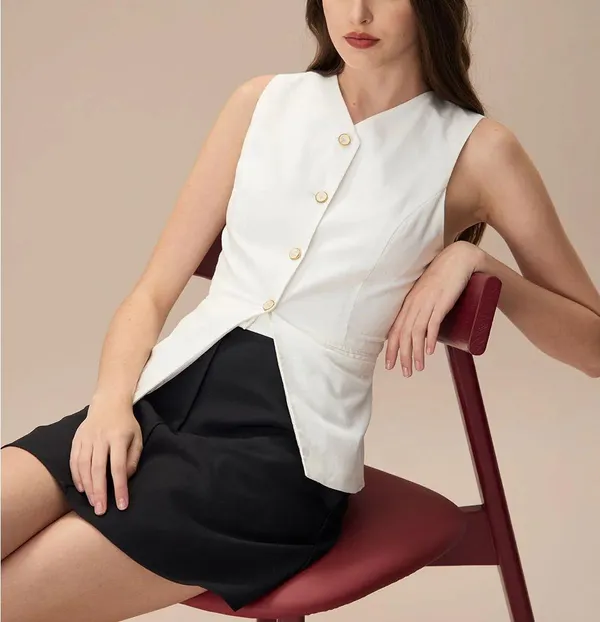 Rihoas White Single-breasted Cotton Vest - Image 3