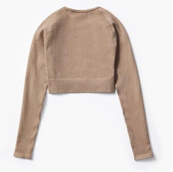 Lilias Athletic Crop Top Long Sleeve Top - Image 4