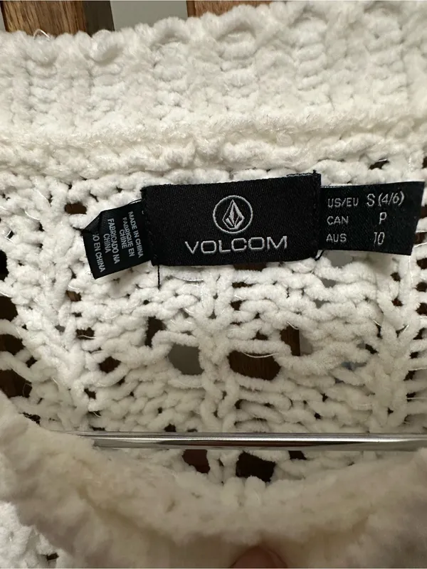 Volcom Cream Open Knit Crochet Pullover Sweater Small Beachy Coastal - Image 2