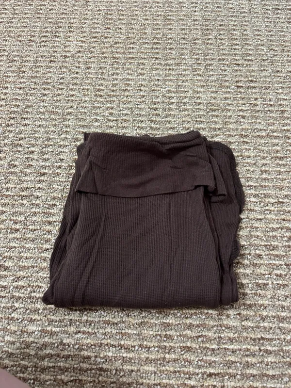 Urban Outfitters out from under sweats - Image 3