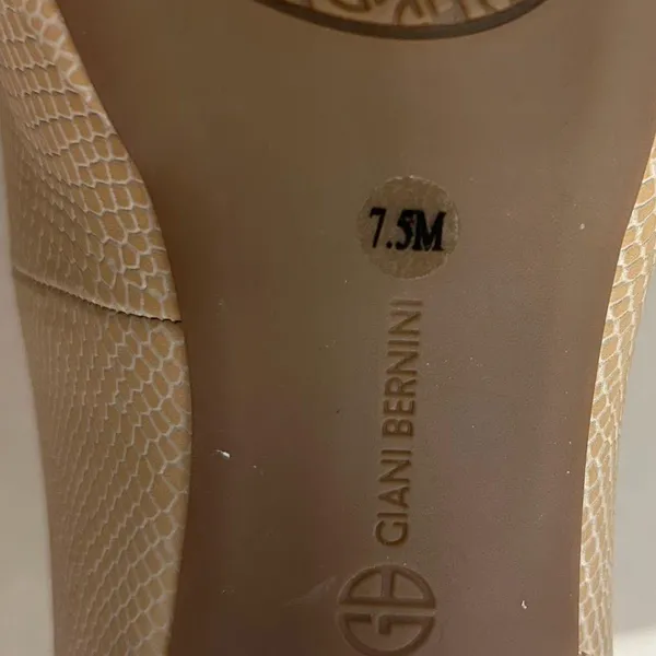 Heels Giani Bernini Beige Slingback Heels 7 1/2 M like new! Nice/Clean - Image 8