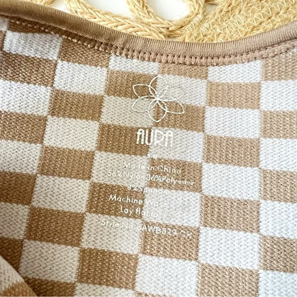 Aura Tan & White Checkered Crop Tank Top - Image 5