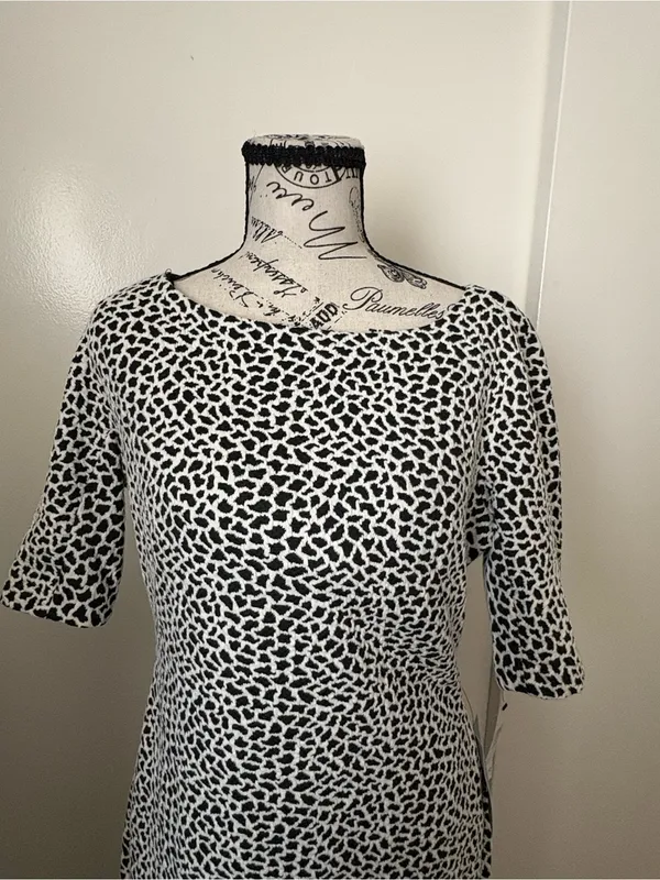 Maggy London Black and White Patterned Midi Dress - Image 3