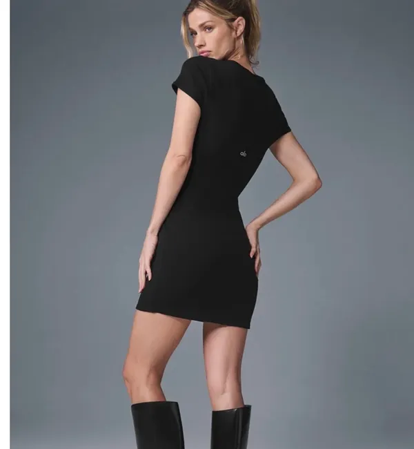 Alo yoga Goddess Ribbed Short Sleeve Dress size xs Color black - Image 2